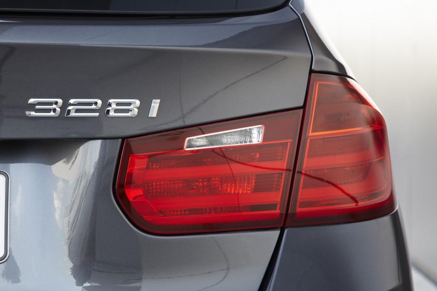  BMW 328i Touring Luxury 2012 года  (фото 85 из 200)